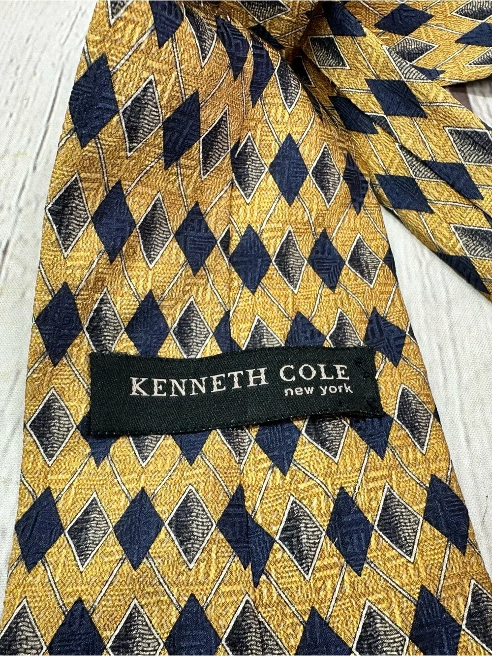 Kenneth Cole classic Gold Navy Diamond geometric Silk Tie menswear office preppy
